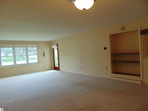 821 Emerson St, Ithaca, MI 48847 photo 18