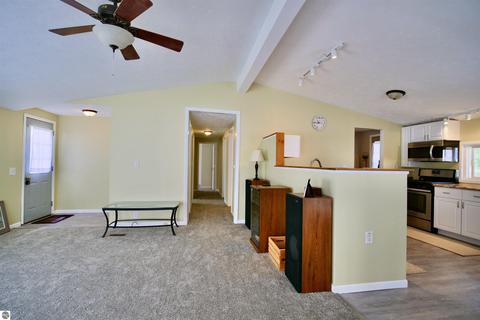 607 Gitchegumee Dr, Buckley, MI 49620 photo 5