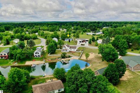 607 Gitchegumee Dr, Buckley, MI 49620 photo 21