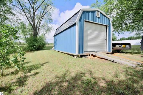 607 Gitchegumee Dr, Buckley, MI 49620 photo 18