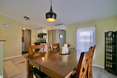 607 Gitchegumee Dr, Buckley, MI 49620 photo 6
