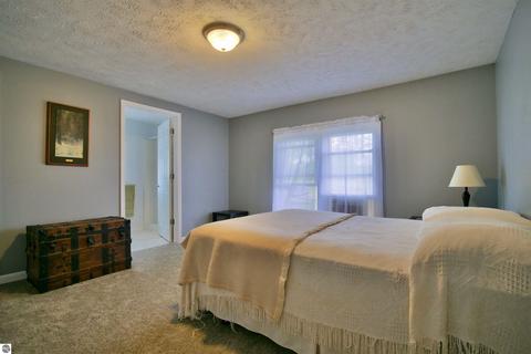 607 Gitchegumee Dr, Buckley, MI 49620 photo 10