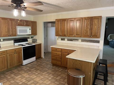 8800 Davy Dr, Hale, MI 48739 photo 6