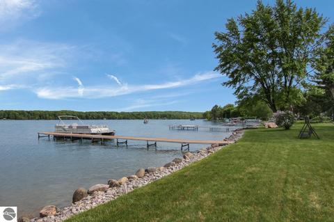 4095 E Shore Dr, Grawn, MI 49637 photo 11