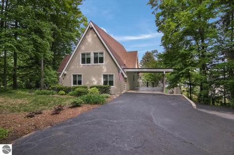 4095 E Shore Dr, Grawn, MI 49637 photo 9
