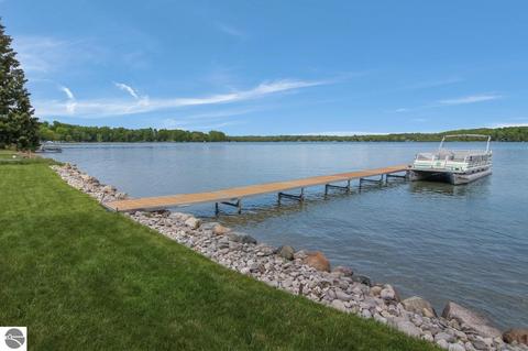 4095 E Shore Dr, Grawn, MI 49637 photo 4