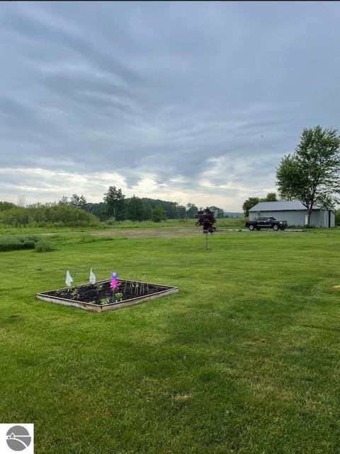 10508 E Millbrook Rd, Shepherd, MI 48883 photo 14