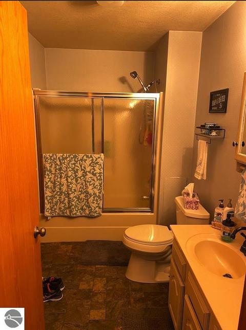 10508 E Millbrook Rd, Shepherd, MI 48883 photo 5