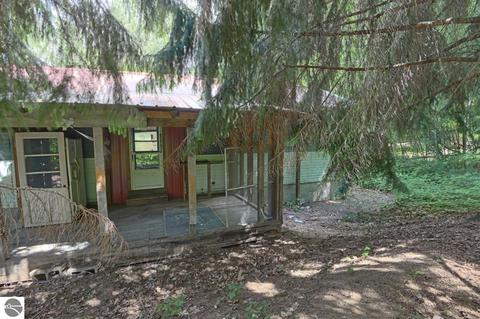 2091 W 18 Rd, Mesick, MI 49668 photo 15