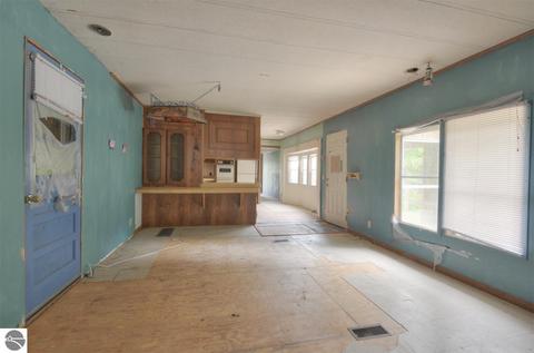 2091 W 18 Rd, Mesick, MI 49668 photo 18