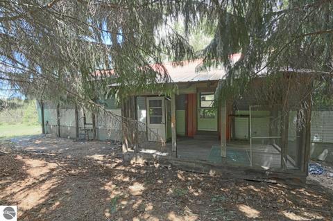 2091 W 18 Rd, Mesick, MI 49668 photo 14