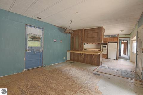 2091 W 18 Rd, Mesick, MI 49668 photo 16