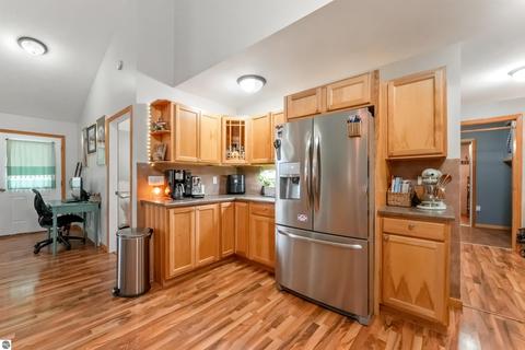 3040 Whispering Trl, Boon, MI 49618 photo 21