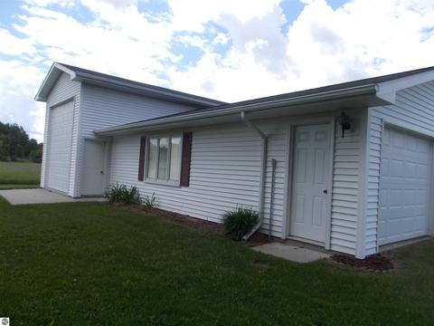6935 Shellenbarger Rd, Hale, MI 48739 photo 5