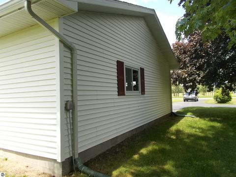 6935 Shellenbarger Rd, Hale, MI 48739 photo 9