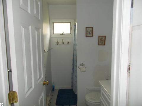 826 Kenyon Rd, Lupton, MI 48635 photo 16