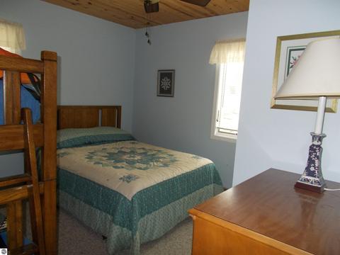 826 Kenyon Rd, Lupton, MI 48635 photo 25