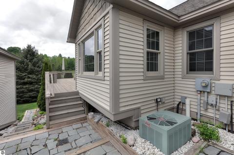 2865 E Crown Dr, Traverse City, MI 49686 photo 6