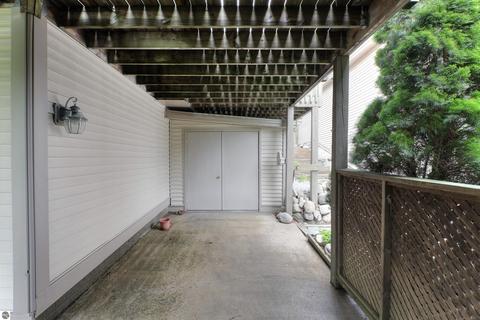 2865 E Crown Dr, Traverse City, MI 49686 photo 12