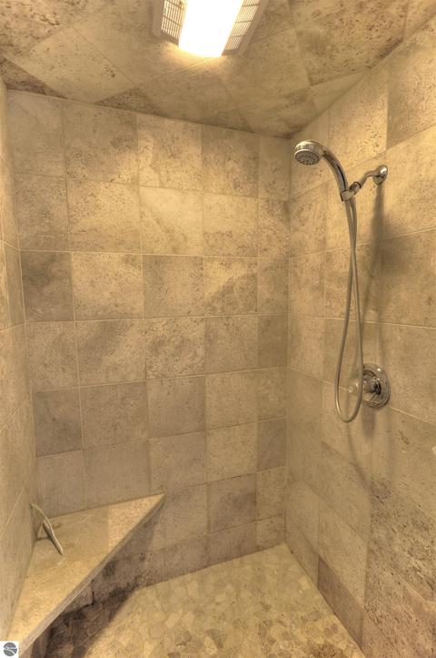 2865 E Crown Dr, Traverse City, MI 49686 photo 28