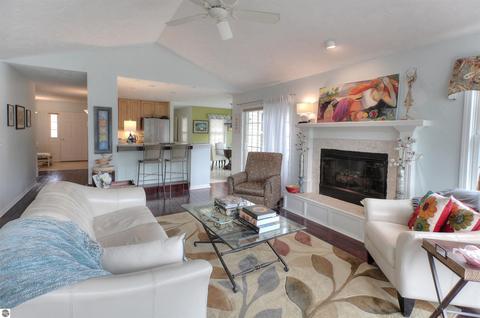 2865 E Crown Dr, Traverse City, MI 49686 photo 18