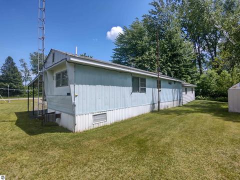 544 S Delano Rd, Au Gres, MI 48703 photo 4