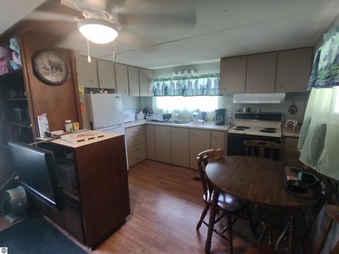 544 S Delano Rd, Au Gres, MI 48703 photo 10