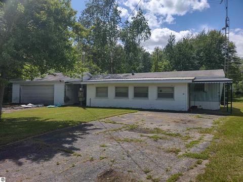 544 S Delano Rd, Au Gres, MI 48703 photo 1