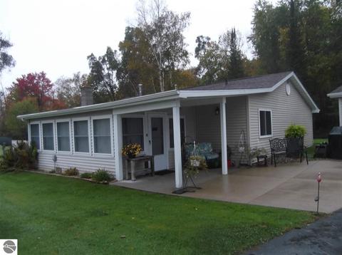 3544 Coveview Dr, Lupton, MI 48635 photo 3