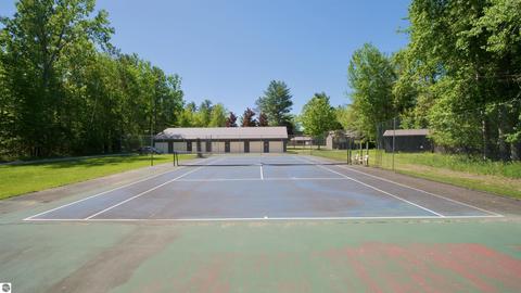 128 Flag Point Dr, Roscommon, MI 48627 photo 27