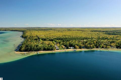 128 Flag Point Dr, Roscommon, MI 48627 photo 7