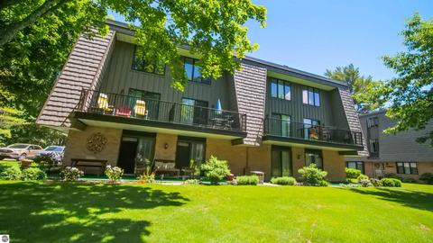 128 Flag Point Dr, Roscommon, MI 48627 photo 28