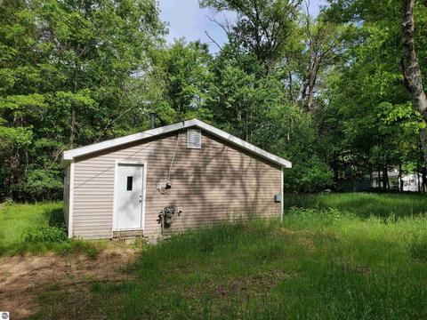 6161 Libby St, Grayling, MI 49738 photo 1