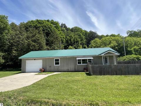 10780 Deadstream Rd, Honor, MI 49640 photo 1