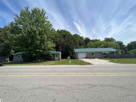 10780 Deadstream Rd, Honor, MI 49640 photo 2