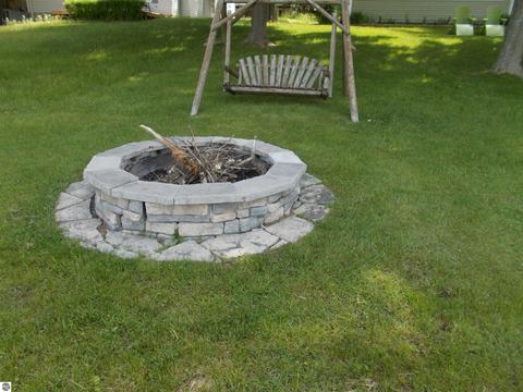 357 Henderson Lake Dr, Lupton, MI 48635 photo 17
