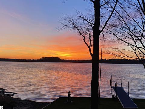 357 Henderson Lake Dr, Lupton, MI 48635 photo 6