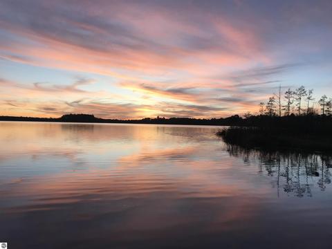 357 Henderson Lake Dr, Lupton, MI 48635 photo 8
