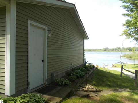 357 Henderson Lake Dr, Lupton, MI 48635 photo 33