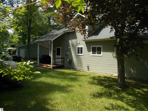357 Henderson Lake Dr, Lupton, MI 48635 photo 31
