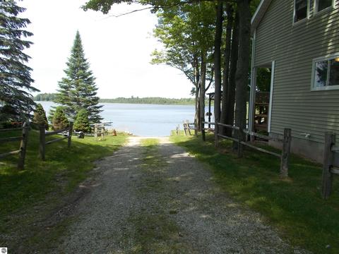 357 Henderson Lake Dr, Lupton, MI 48635 photo 32