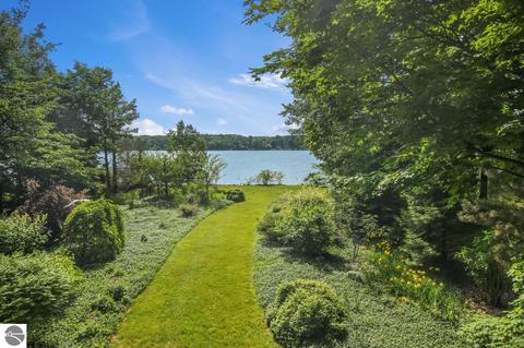4331 E Shore Dr, Grawn, MI 49637 photo 5