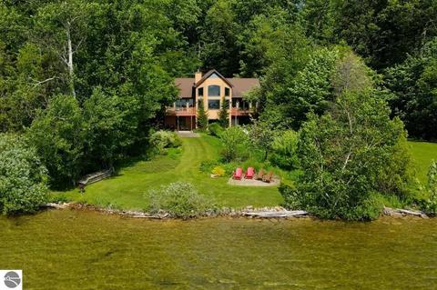 4331 E Shore Dr, Grawn, MI 49637 photo 1