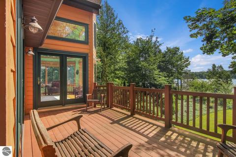 4331 E Shore Dr, Grawn, MI 49637 photo 4