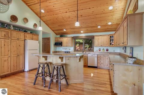 4331 E Shore Dr, Grawn, MI 49637 photo 16
