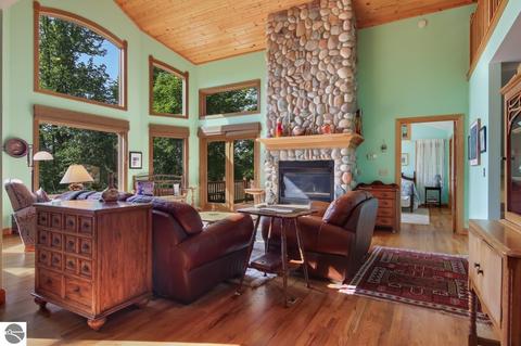 4331 E Shore Dr, Grawn, MI 49637 photo 11