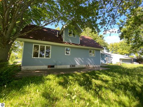 4205 Hamlin Rd, Grawn, MI 49637 photo 6