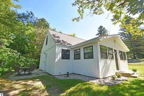 75 Mill St, Maple City, MI 49664 photo 2