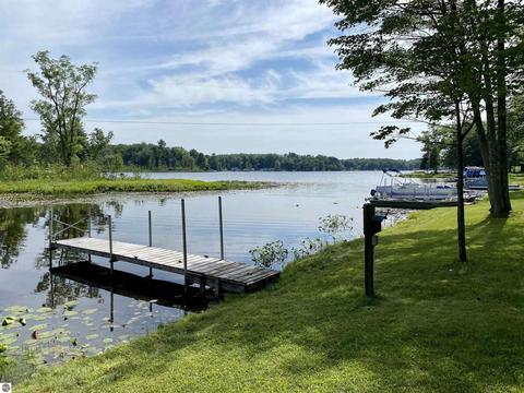 5444 E Lake Dr, Hale, MI 48739 photo 6