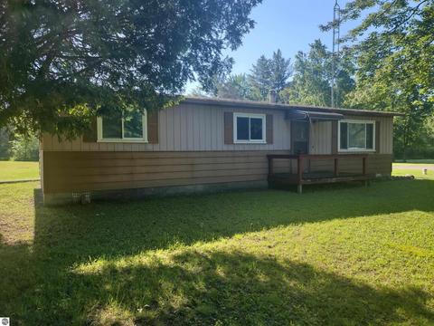 1086 N Lehman Rd, Twining, MI 48766 photo 1